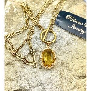 Gold Toggle Necklace with Crystal Éclat Pendant: Yellow